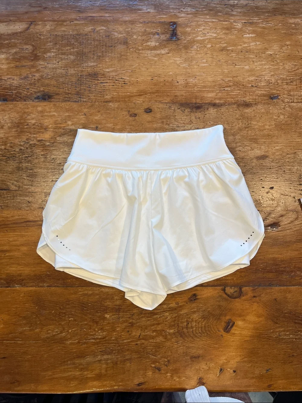 SoftlyZero™ Airy Super High Waisted 2-in-1 InstantCool Yoga Shorts 5'' - Picture 1 of 4